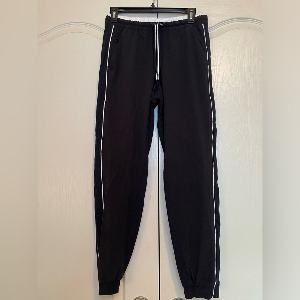 Athleta Brooklyn Jogger, Black, Size 4